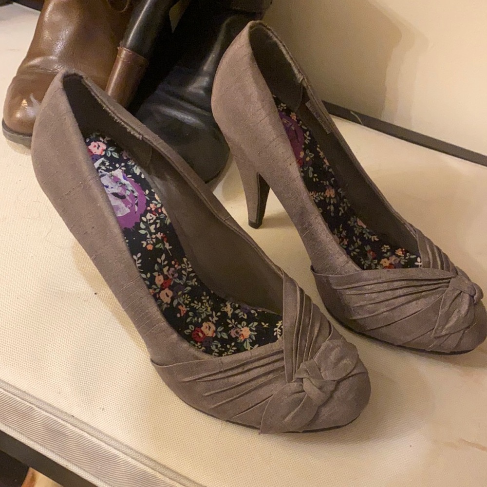 K9 Heels size 7 - worn once.